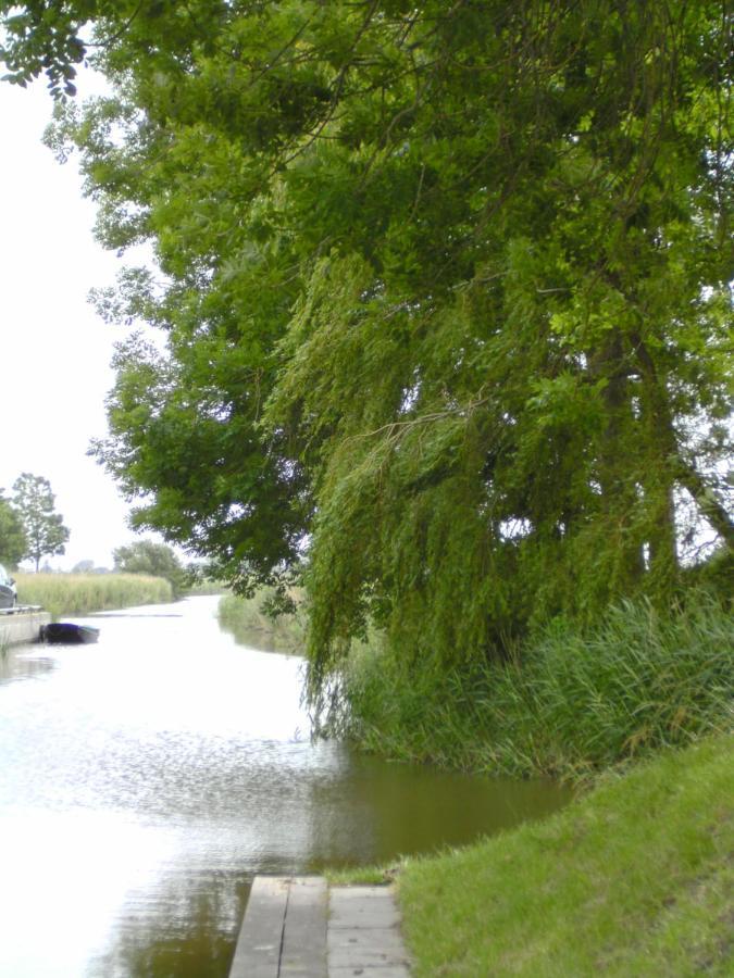 Vakantiehuis 'T Laaisterplakky Zonder Drempels Oude Bildtzijl エクステリア 写真