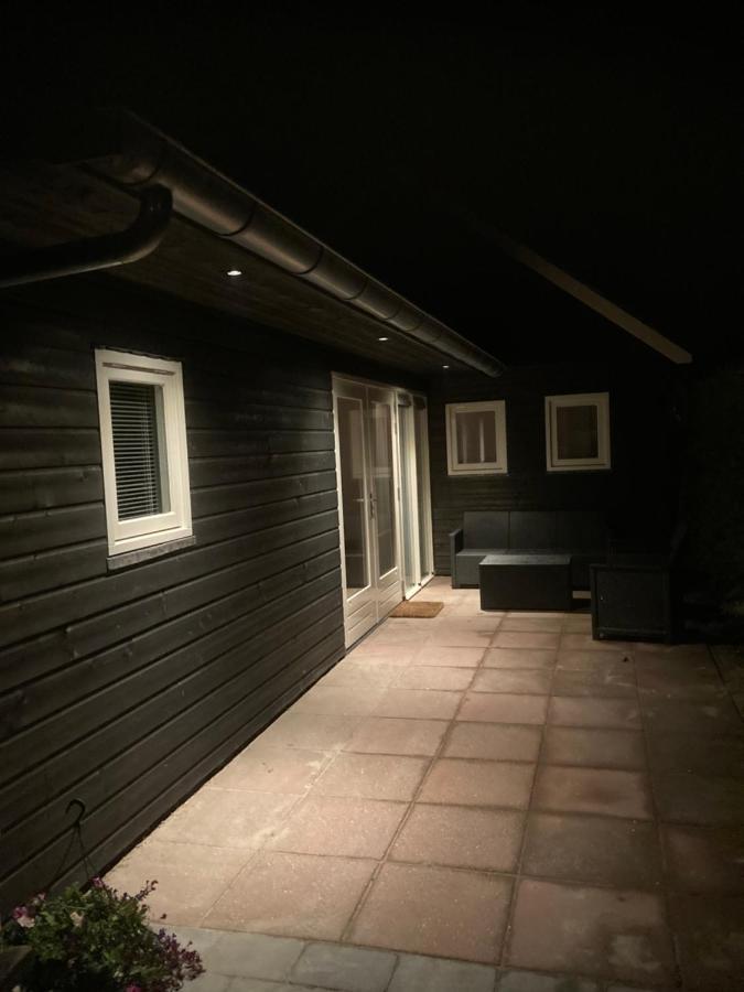 Vakantiehuis 'T Laaisterplakky Zonder Drempels Oude Bildtzijl エクステリア 写真